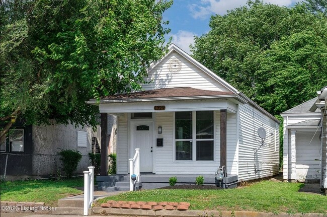 Building Photo - ? Stunning 4 Bedroom, 1 Bathroom Home on Preston ?
