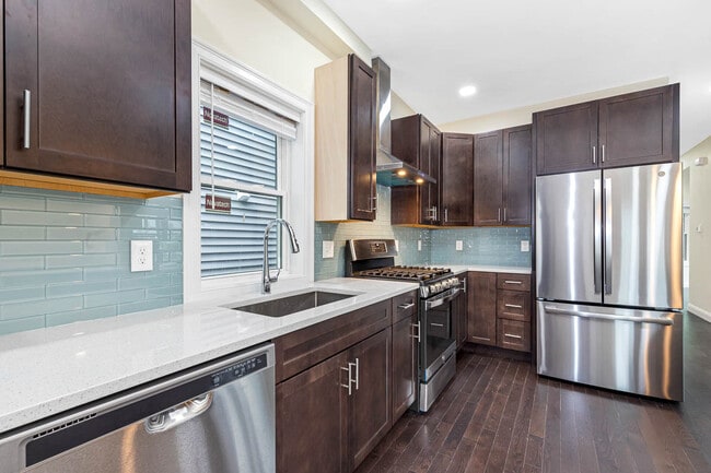 Photo - 77 Winchester St