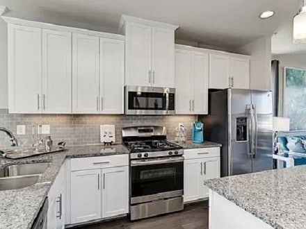 Photo - 272 Parkwood Ave