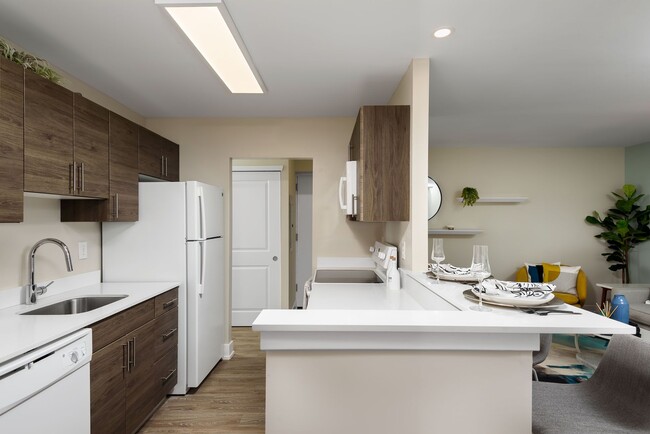 Building Photo - Sedgwick Station Rental