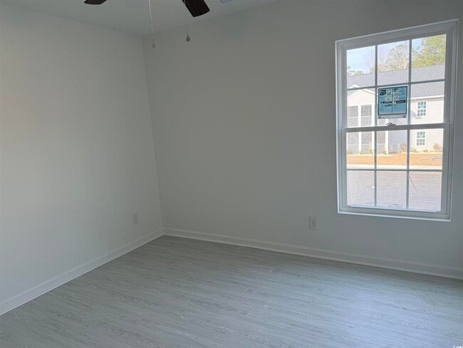 Photo - 179 Charter Dr