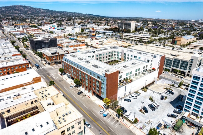 Exterior - Centre Street Lofts