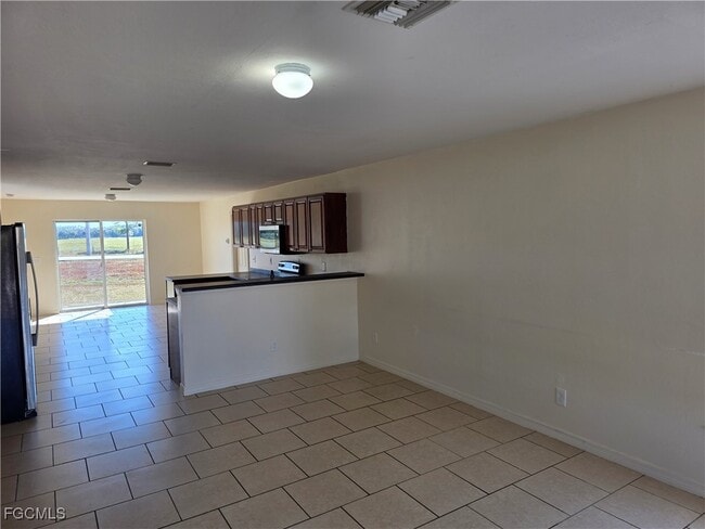 Photo - 5010 Dolphin Ct