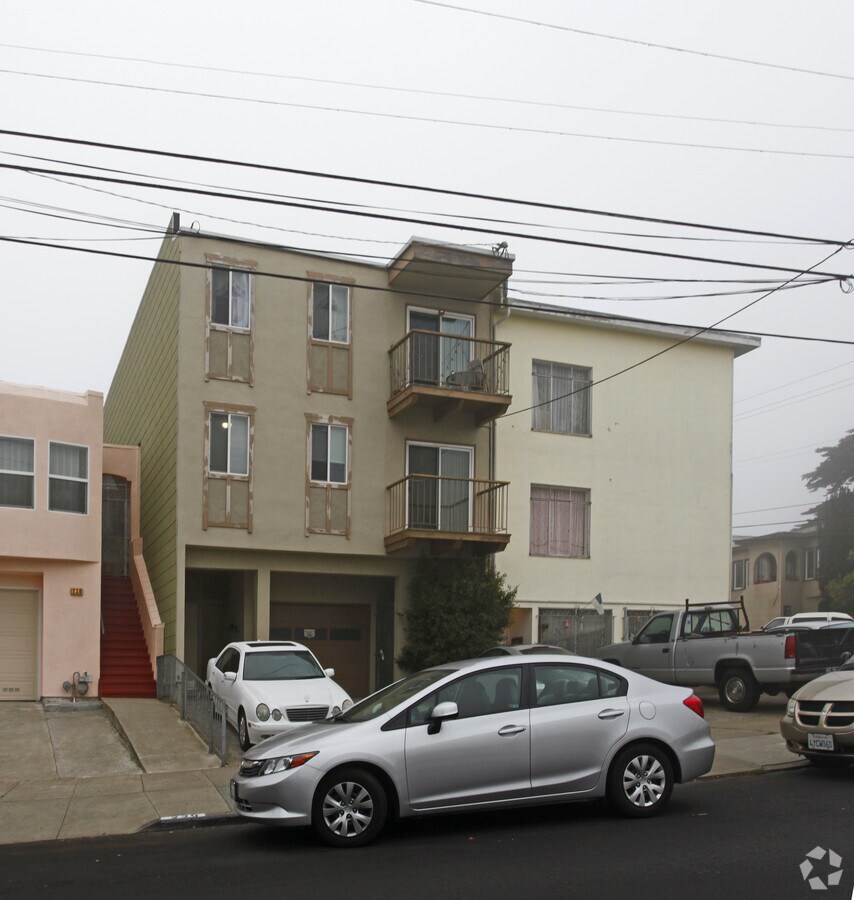 Photo - 220 North Parkview