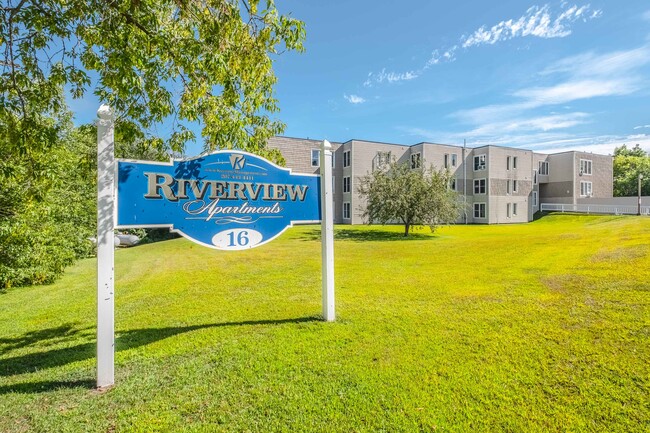 Building Photo - Riverview - Maine Rental