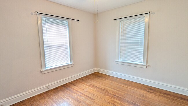 Photo - 5042 Mardel Ave Unit 5044 1F