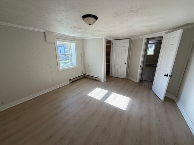 Photo - 2570 Sanger Ln Unidad D