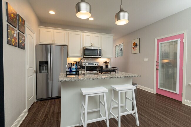 Photo - 450 S Edna Ave