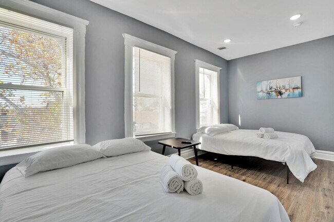 Photo - 348 Carnegie Place Unit 1