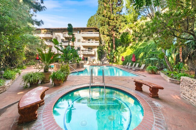 Photo - 2700 Cahuenga Blvd