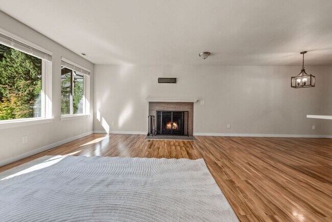 Photo - Stunning 4BR/2.5BA Home in Lake Forest Park ?