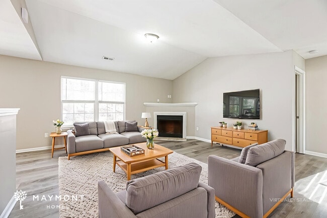 Photo - 206 Yukon Dr