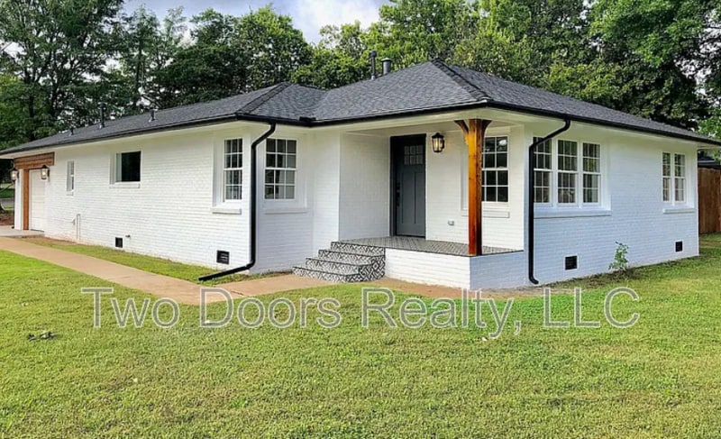 Photo - 8811 Nichols Rd