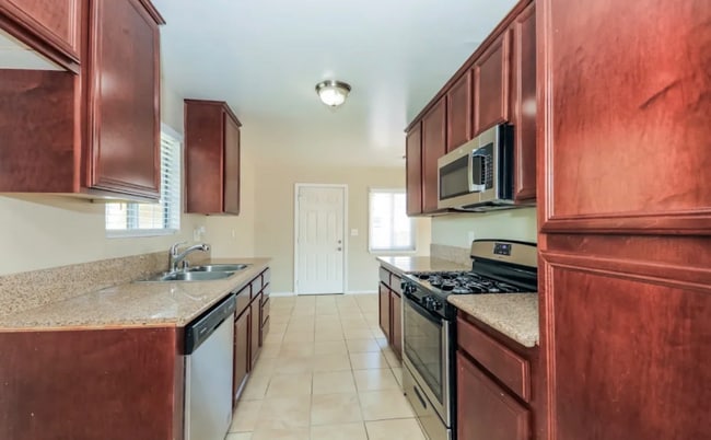 Photo - 2815 St Elmo Dr