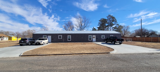 Photo - 603 17th St House