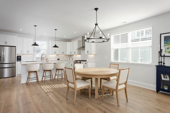 Photo - 1244 Trisail Ter