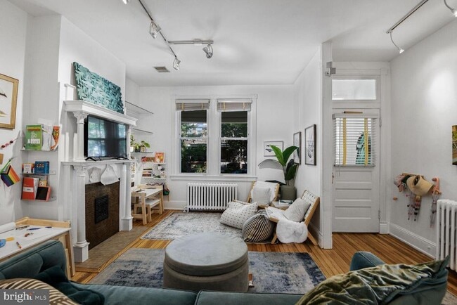 Photo - 426 Shepherd St NW