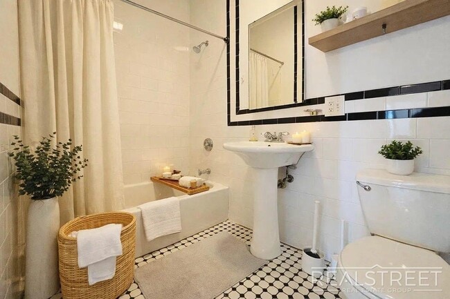 Photo - Wilson Avenue Unit 2F