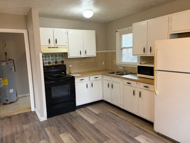 Photo - 2900 Mount McKinley Way