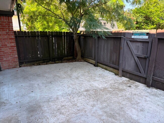 Photo - 5321 Pinewilde Dr Unit True