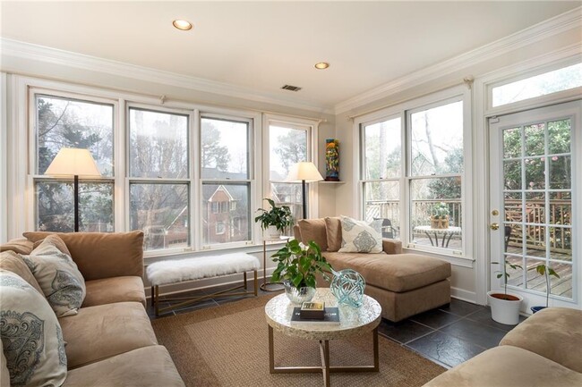 Photo - 7155 Roswell Rd