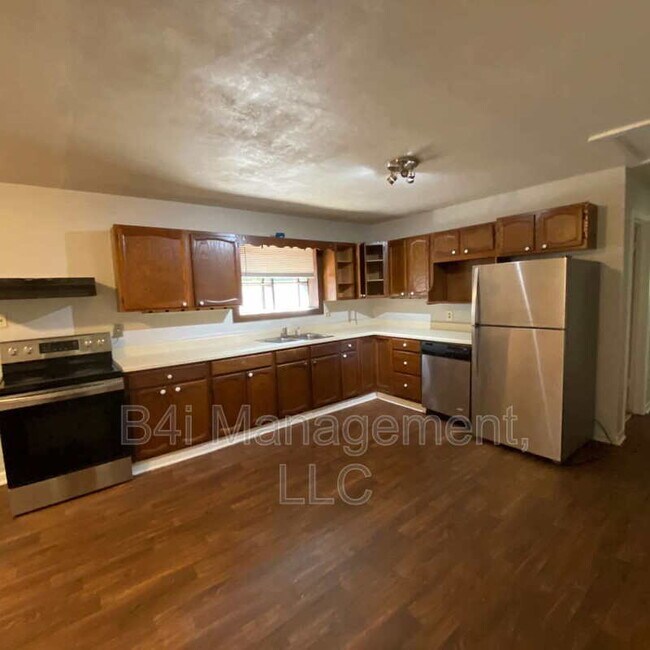 Photo - 8248 Lake View Terrace