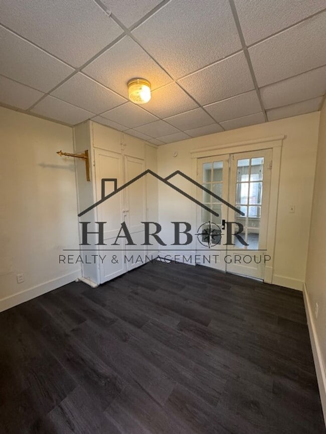 Photo - 1111 4th St NW