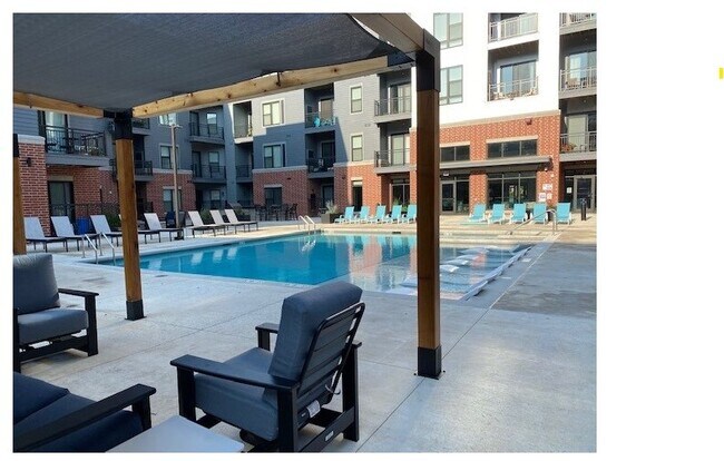 Photo - West End @ University Park