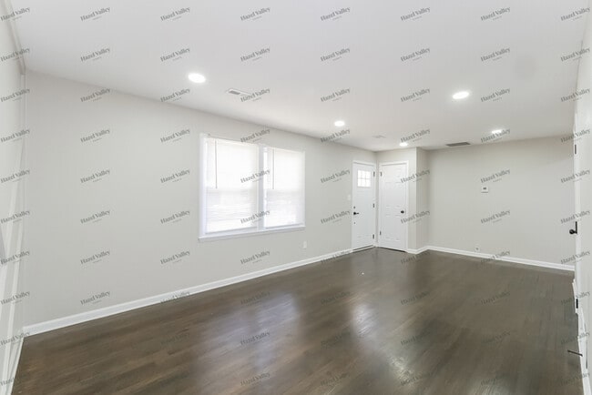 Photo - 10706 Ewing Ave