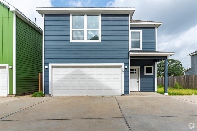 Building Photo - 8203 Woodlyn Rd Rental