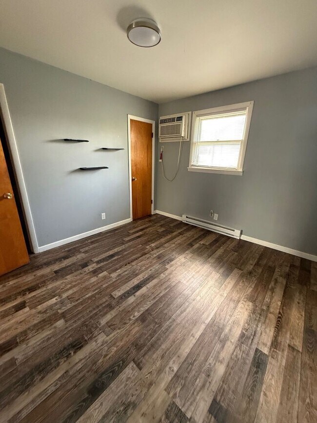 Photo - 1301 W 14th St Unit 1301 W 14th St -  1