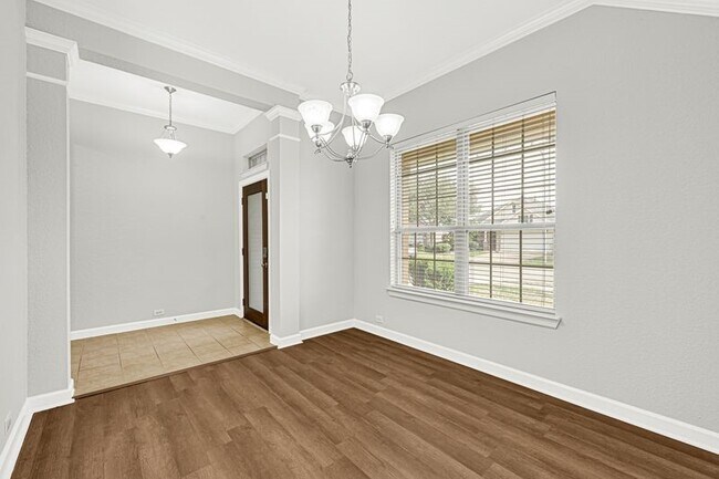 Photo - 1907 Caldbeck Ln