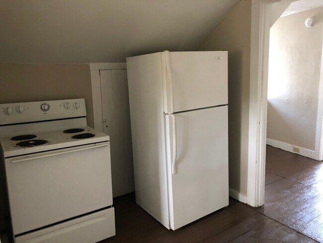 Photo - 52 W 16th St Unit 2