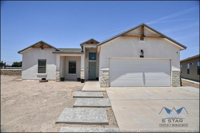 Building Photo - 3 bedroom in Socorro TX 79927