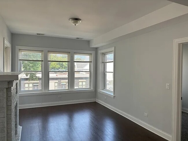 Photo - 3613 W Palmer St Unit 2