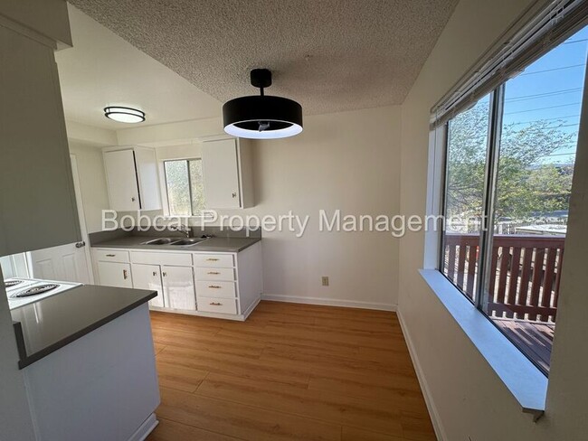 Photo - 1501 N Edmonds Dr Unit Edmonds Dr N 1501 D