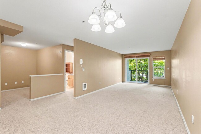 Photo - 1818 18th Ave E Unit 203