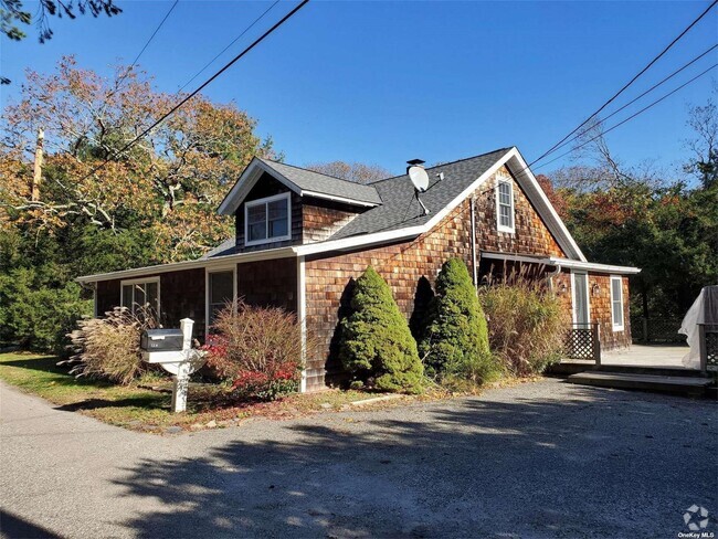 Building Photo - 12 Pleasant Valley Rd Rental