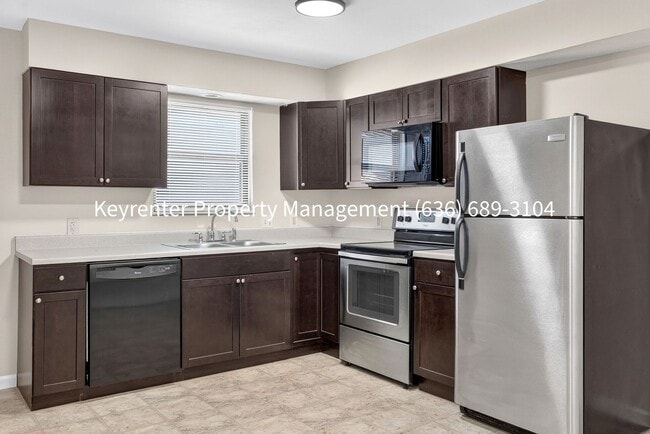 Photo - Spacious 2-Bedroom Duplex with Finished Walkout Lower Level