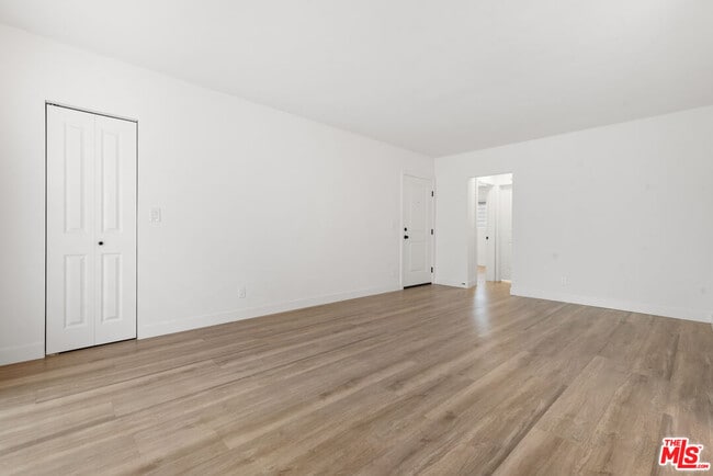 Photo - 3707 S Canfield Ave Unit 5