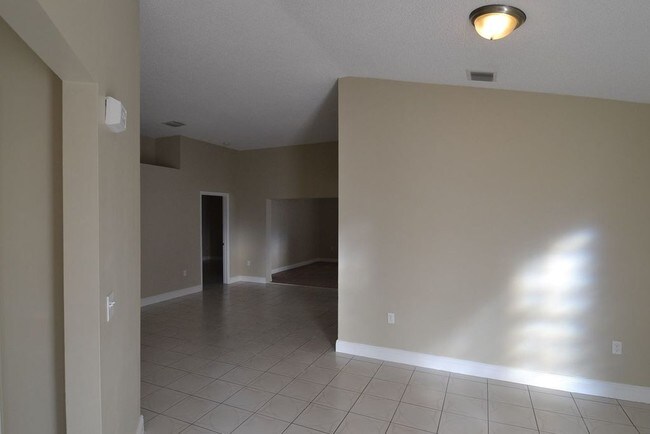 Photo - 5487 NW 186th St