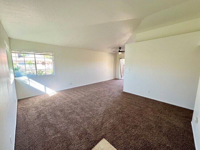 Photo - AVAILABLE NOW!!! 2 Bedroom 2 Bathroom Unit... Unit A