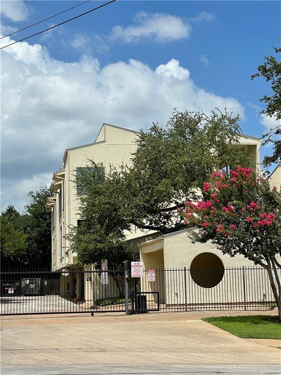 Photo - 3840 Far W Blvd Condo Unit 318