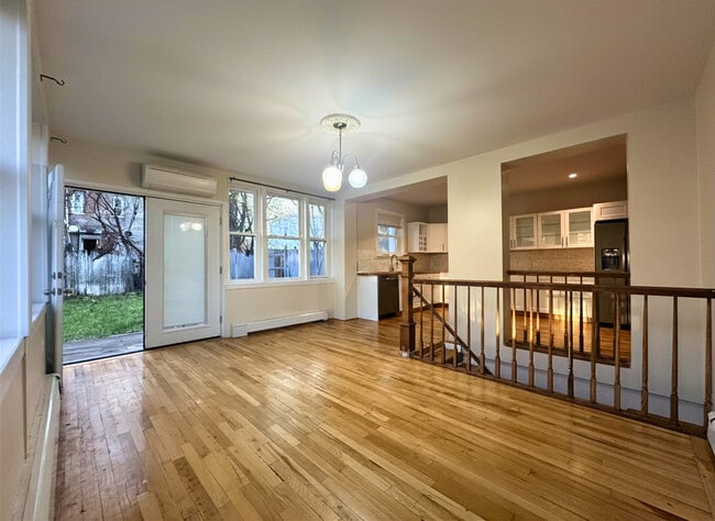 Building Photo - 75 Overlook Pl Unit 1