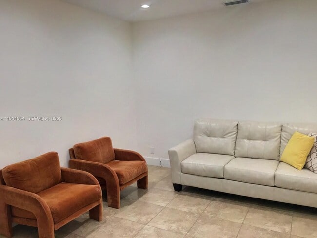 Photo - 3515 Van Buren St Unit 104