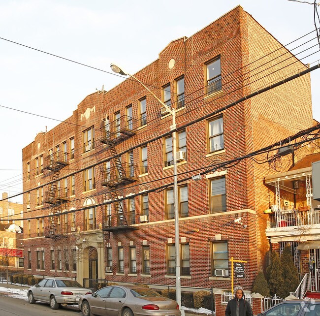 Photo - 3301 Farragut Rd