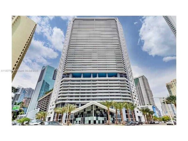 Building Photo - 1300 Brickell Bay Dr Rental
