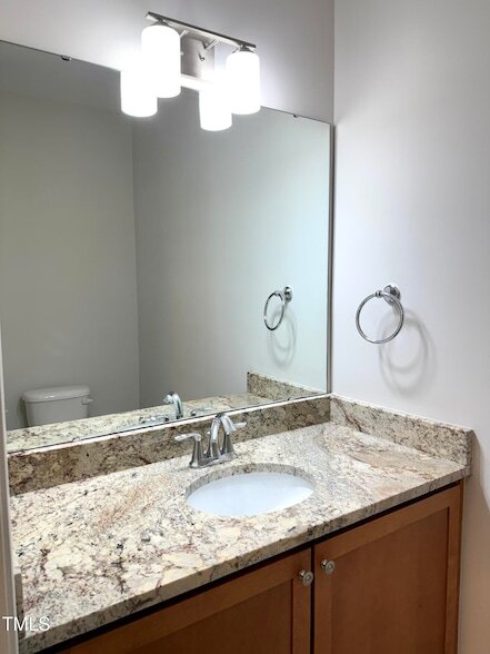 Building Photo - 732 Waterford Lake Dr Rental