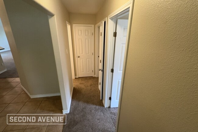 Photo - 1011 Forest Oak Dr