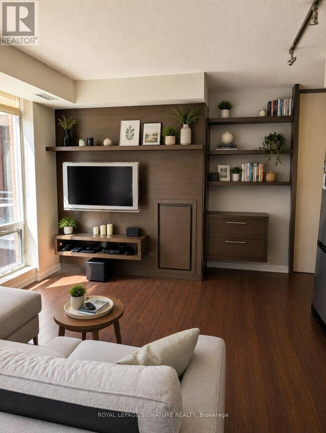 Photo - 205 Frederick St Unit 1010